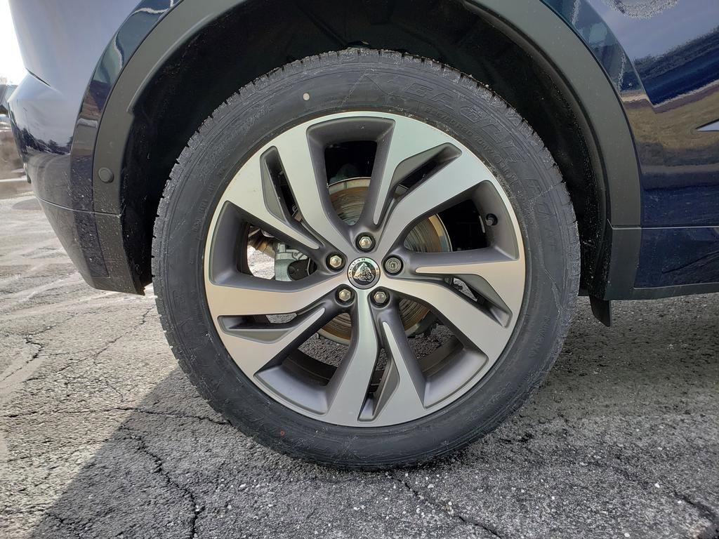 New 2024 Jaguar E-PACE R-Dynamic SE image 27