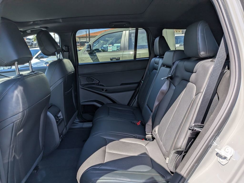 New 2026 Jeep Cherokee Overland AWD/4WD image 19