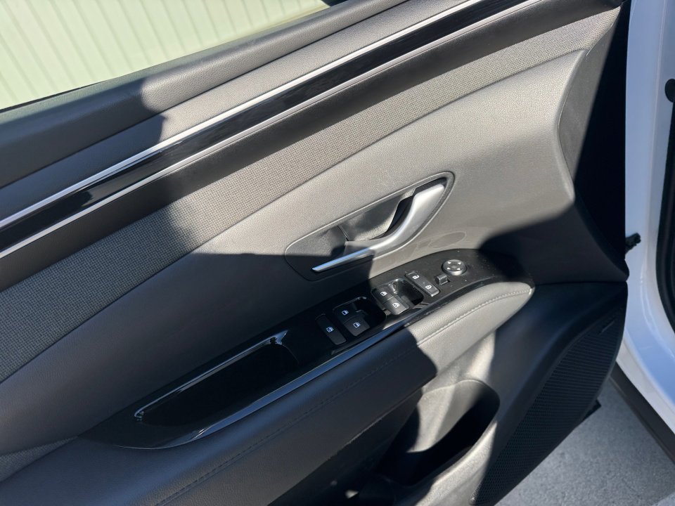 Used 2023 Hyundai Santa Cruz Limited w/ Cargo Package image 36