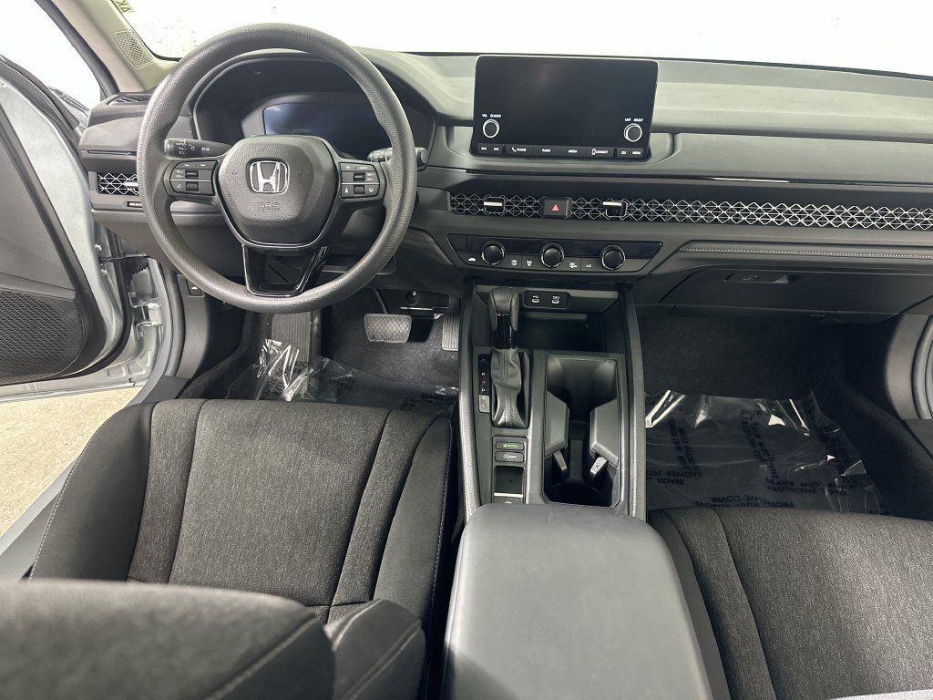 Used 2024 Honda Accord EX image 19