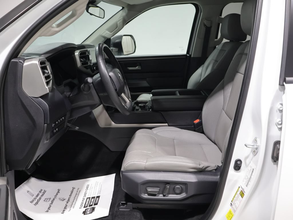 Used 2024 Toyota Tundra SR5 w/ SR5 Premium Package AWD/4WD image 11