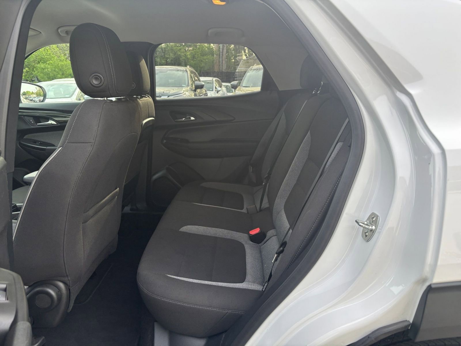 Used 2025 Chevrolet TrailBlazer LT image 24