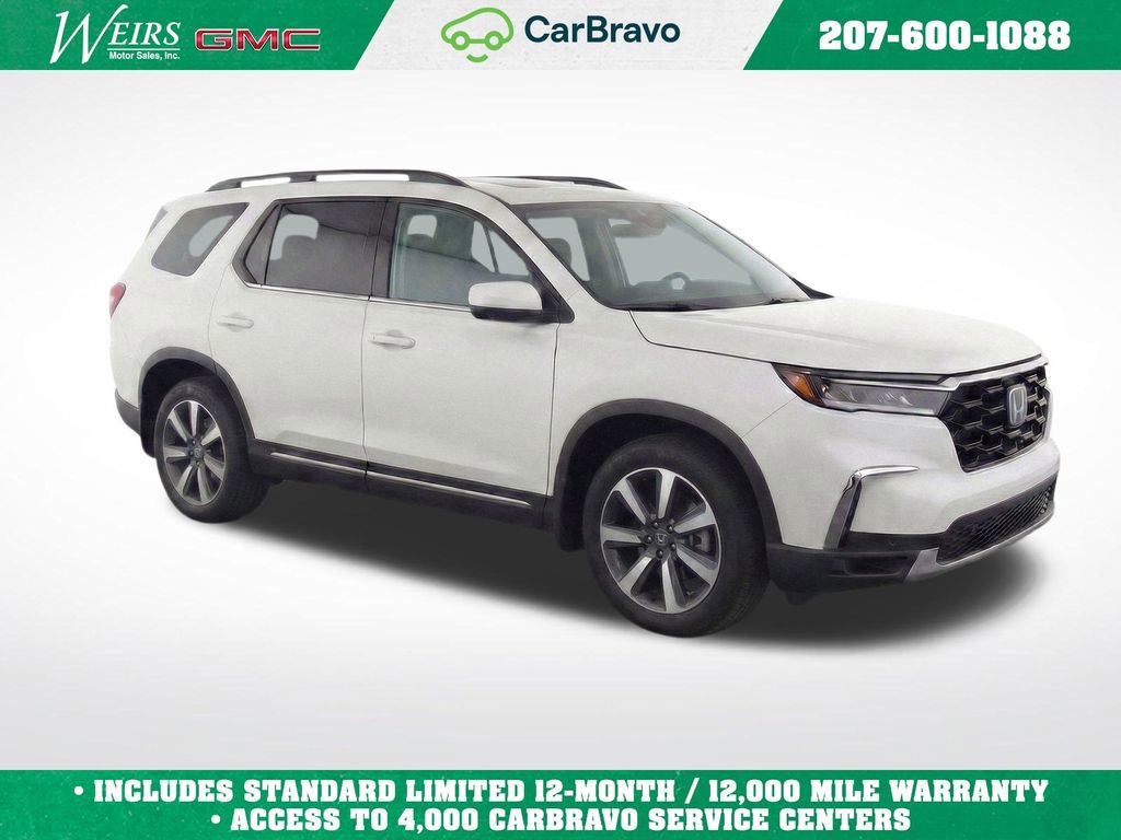 Used 2025 Honda Pilot Touring image 1