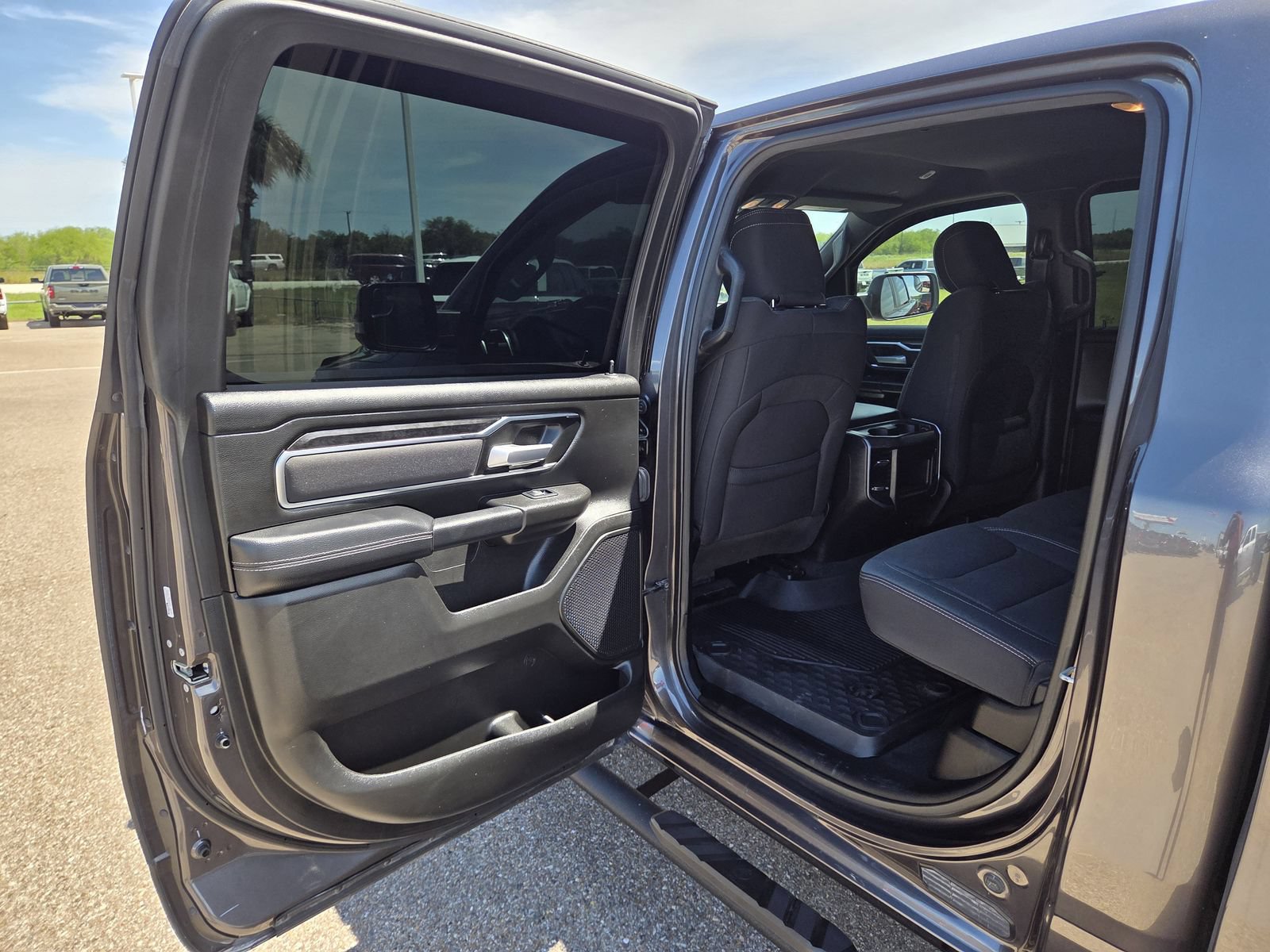 Used 2024 RAM 1500 Lone Star AWD/4WD image 18
