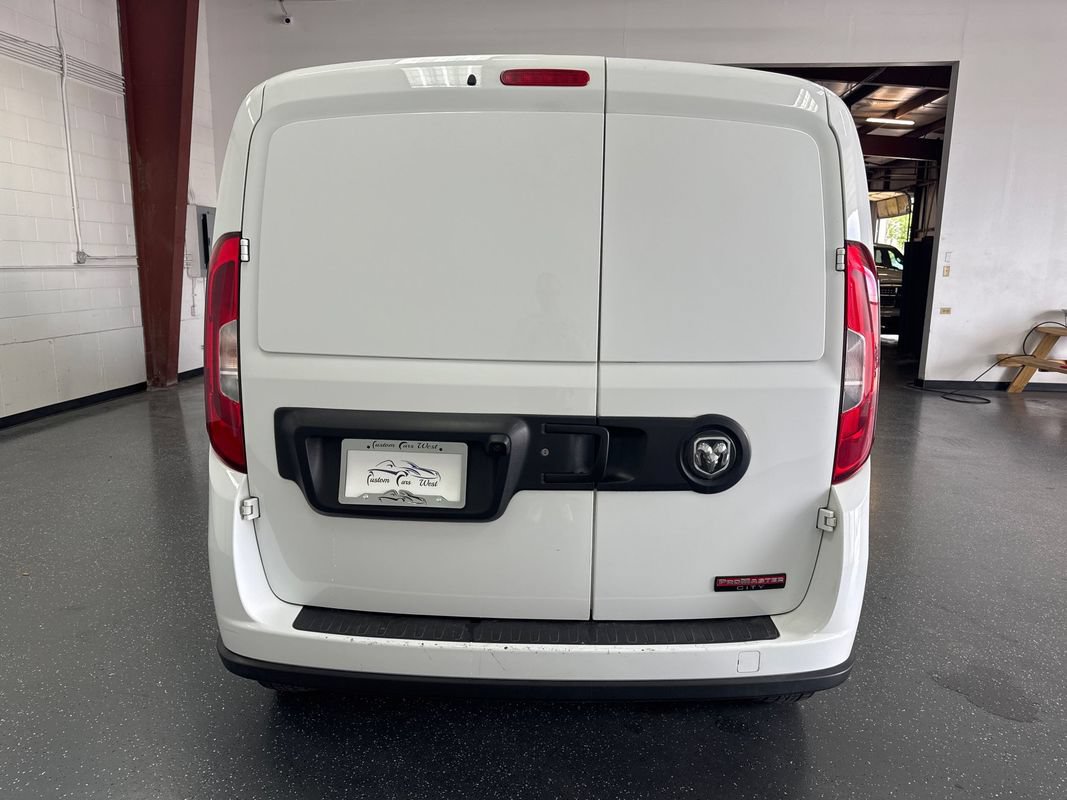 Used 2022 RAM ProMaster City Tradesman FWD image 5
