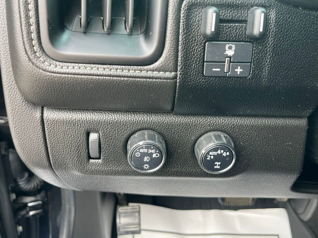 Used 2020 GMC Canyon Denali image 11
