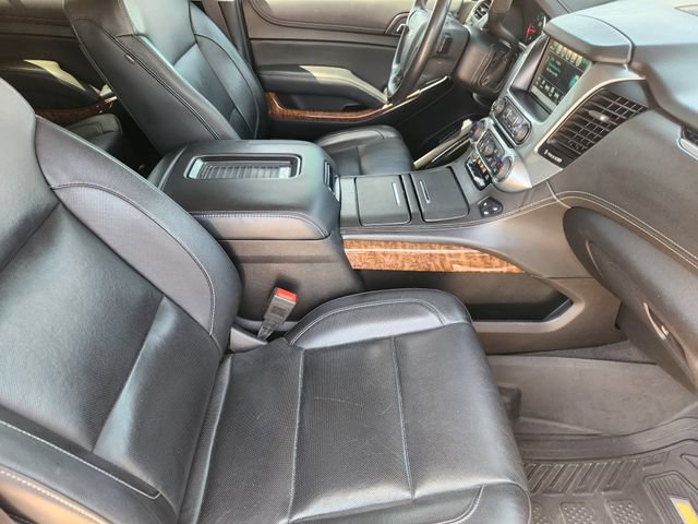 Used 2020 Chevrolet Tahoe Premier w/ Premier 6.2L Value Package AWD/4WD image 13