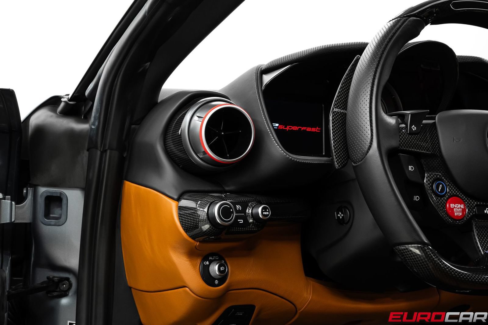 Used 2020 Ferrari 812 Superfast RWD image 32