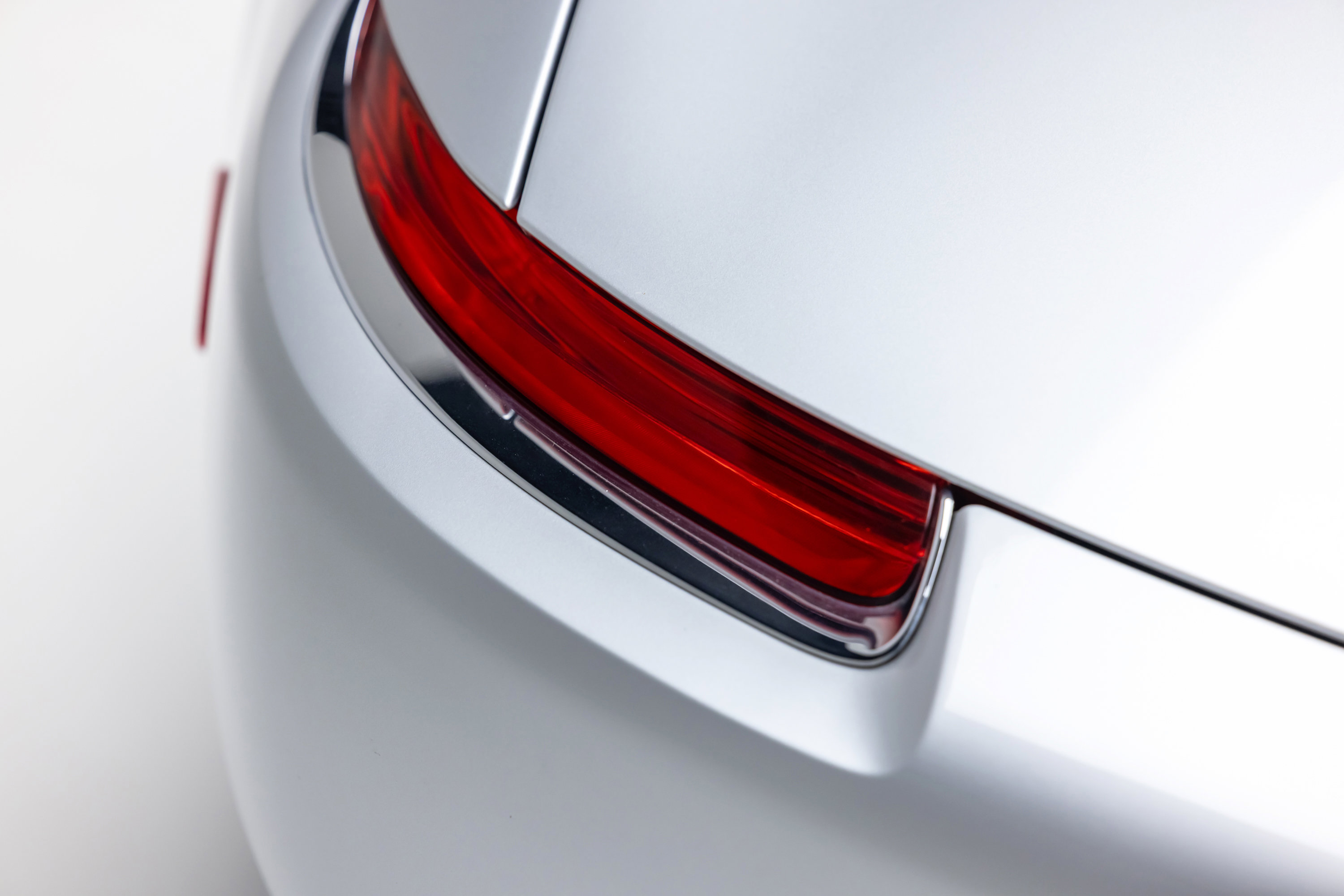 Used 2003 BMW Z8 image 25