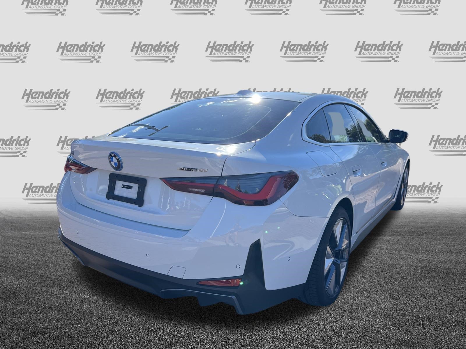 Certified 2024 BMW i4 eDrive40 w/ Premium Package RWD image 10