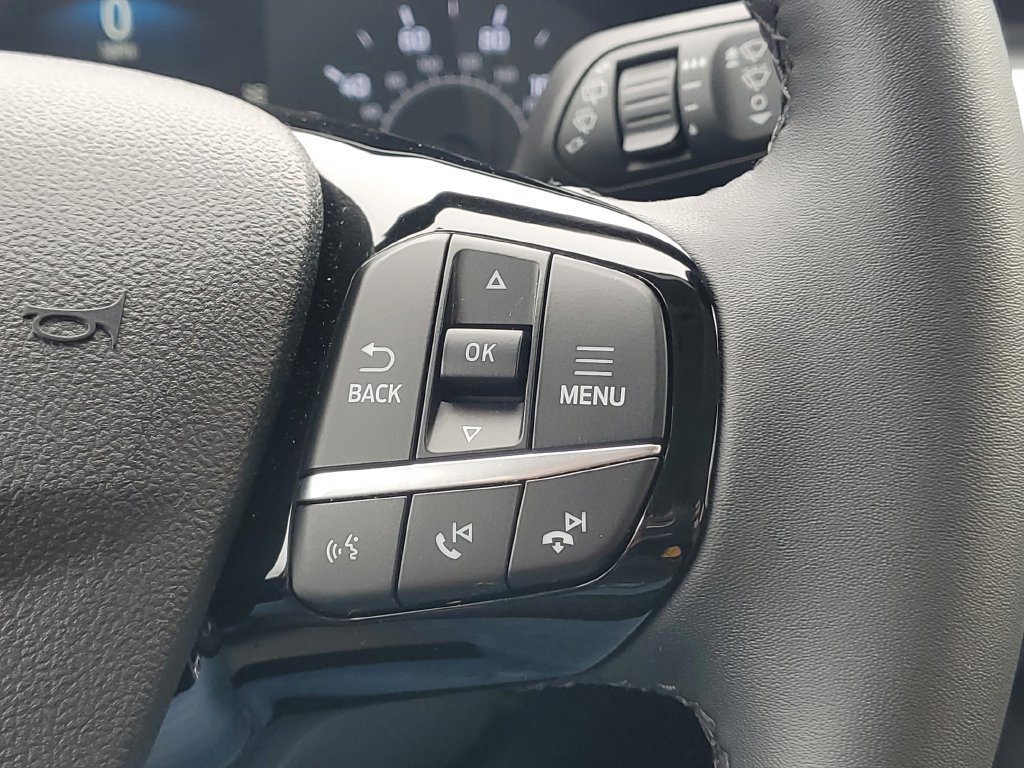 Certified 2022 Ford Escape SE w/ Cold Weather Package AWD/4WD image 24