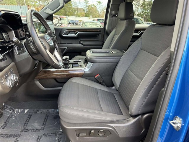 Used 2022 GMC Sierra 1500 Elevation w/ LPO, Elevation Black Package image 24