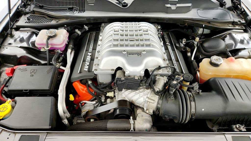 Used 2016 Dodge Challenger SRT Hellcat RWD image 26