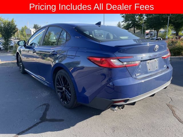 Used 2025 Toyota Camry SE FWD image 4