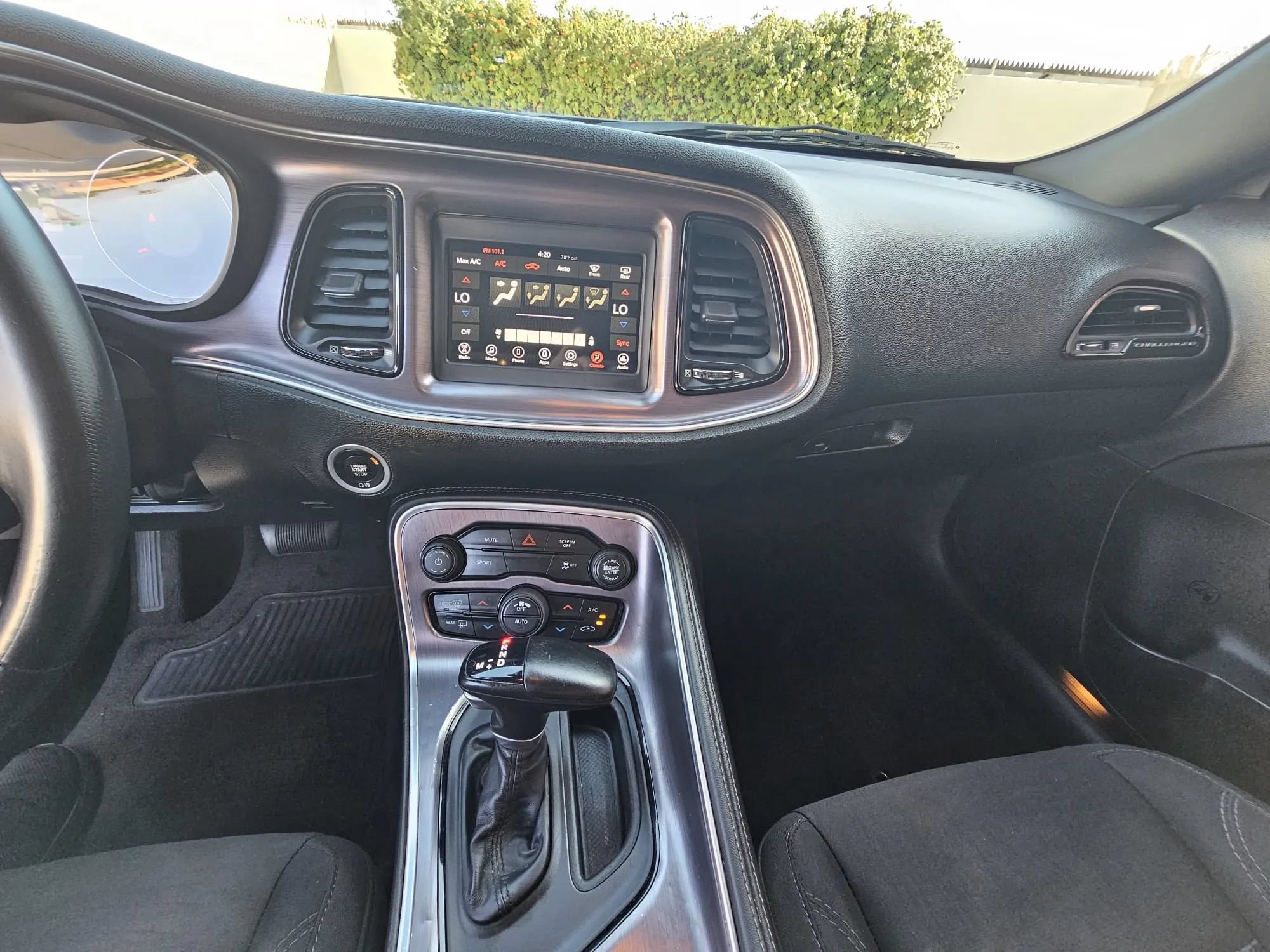 Used 2018 Dodge Challenger SXT RWD image 19