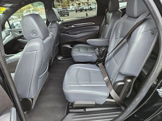 Used 2022 Buick Enclave Premium image 17
