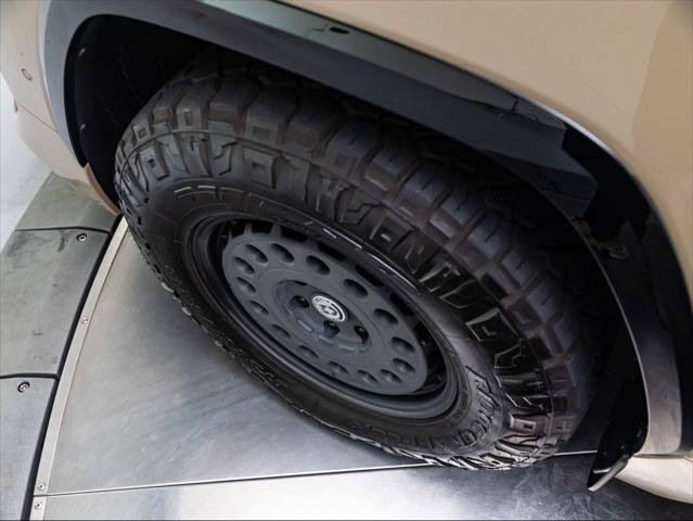Used 2025 Lexus LX 700h Overtrail w/ Accessory Package (Z1) AWD/4WD image 12