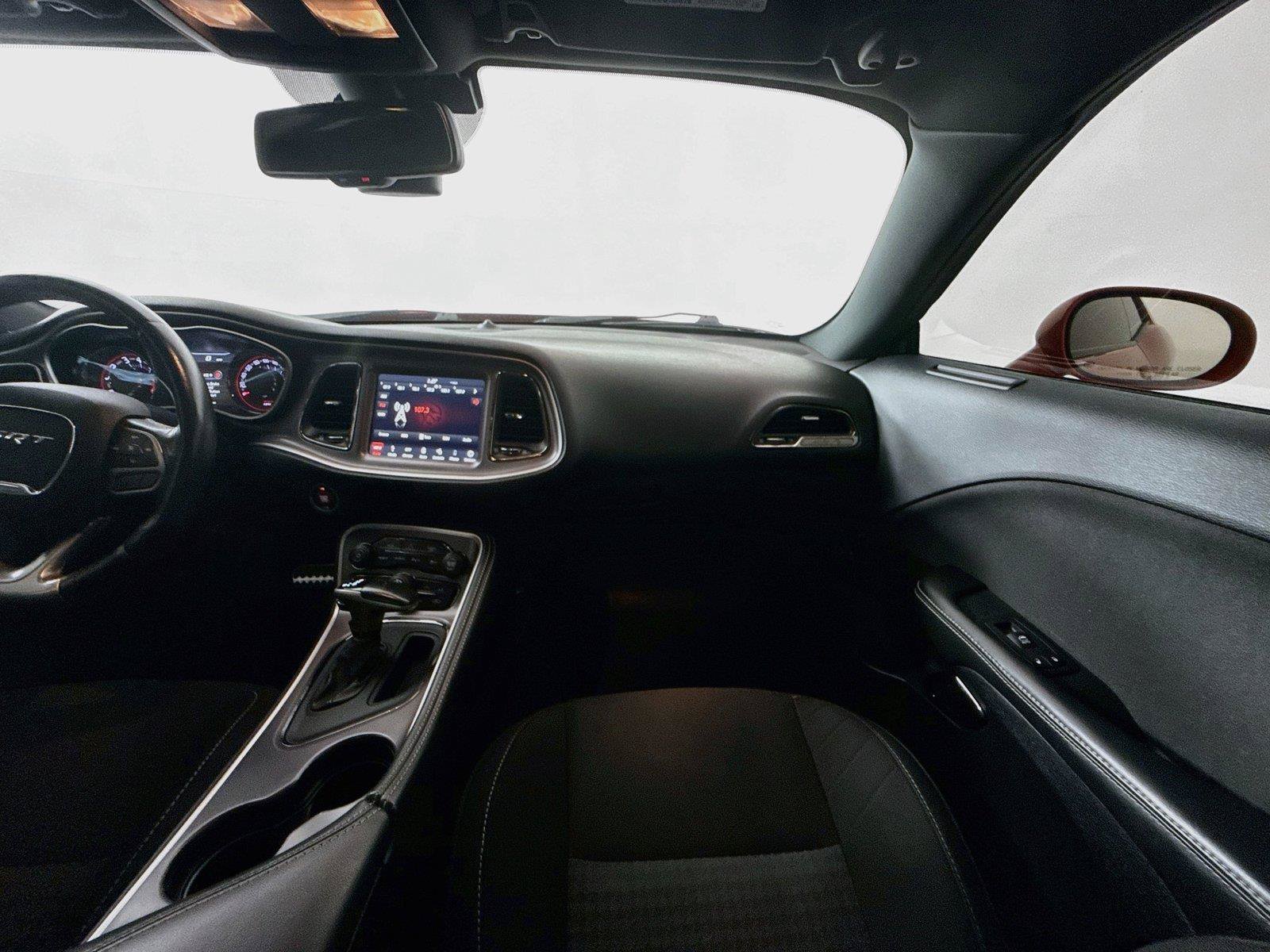 Used 2019 Dodge Challenger SRT Hellcat RWD image 24