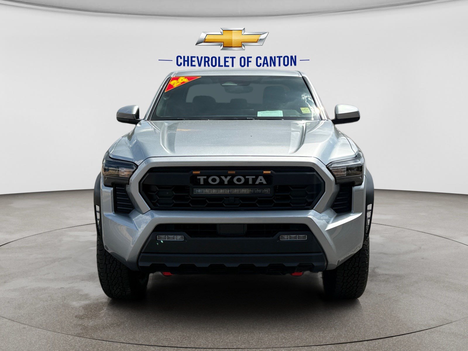 Used 2024 Toyota Tacoma TRD Off-Road AWD/4WD image 2