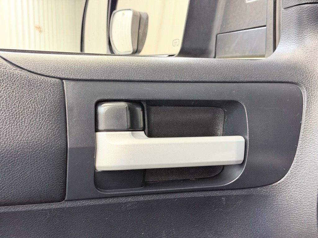 Used 2014 Toyota Tundra SR5 AWD/4WD image 10