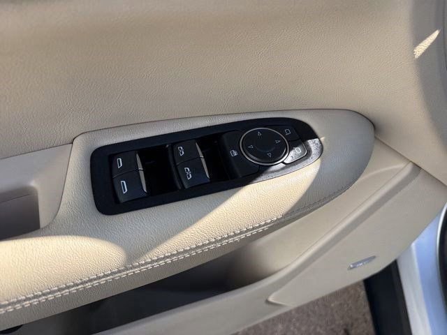 Used 2019 Cadillac XT5 FWD image 14