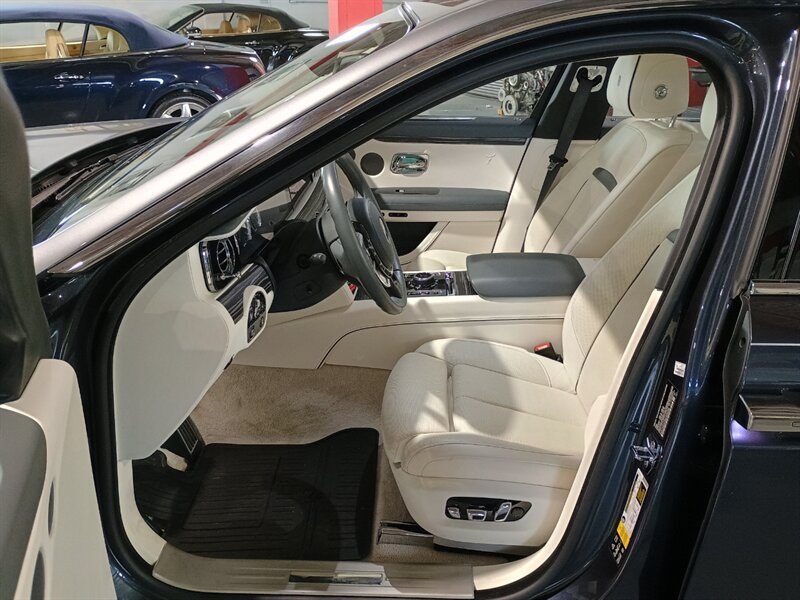 Used 2021 Rolls-Royce Ghost AWD/4WD image 18