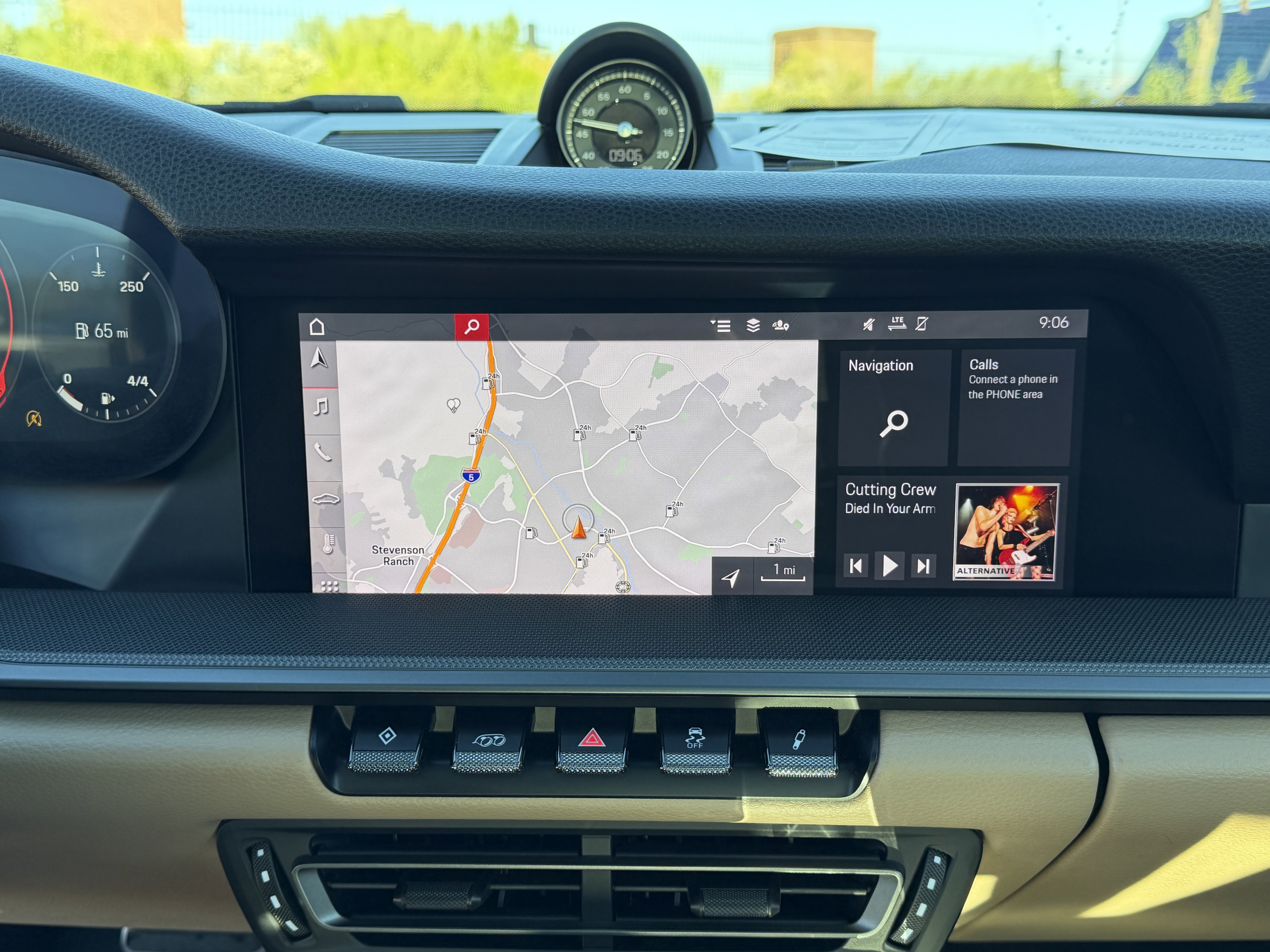 Used 2021 Porsche 911 Carrera image 28