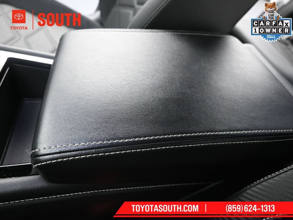 Used 2024 Volkswagen Atlas Cross Sport SE FWD image 35