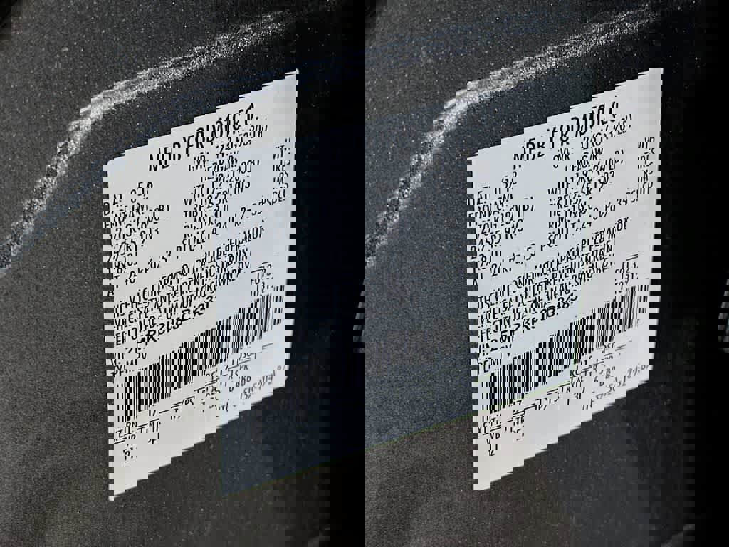 Certified 2018 Ford Edge Titanium w/ Equipment Group 301A image 22