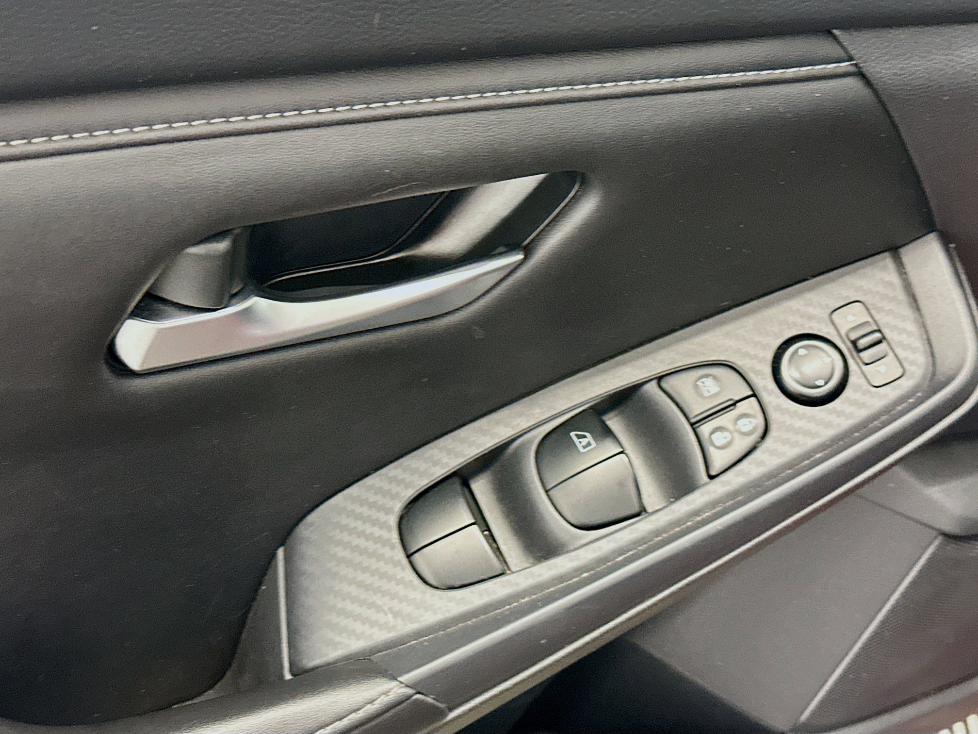 Used 2024 Nissan Sentra SV image 15