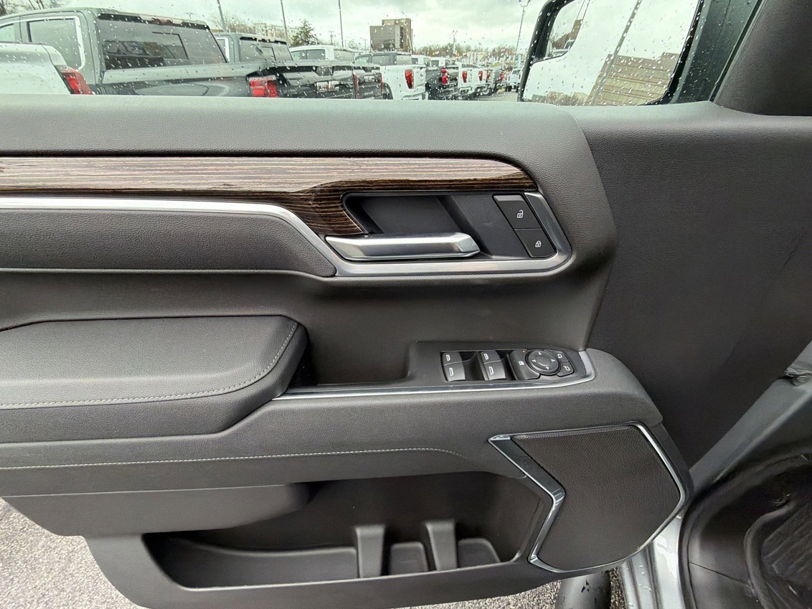 New 2026 GMC Sierra 1500 Elevation w/ Elevation Select Package AWD/4WD image 15