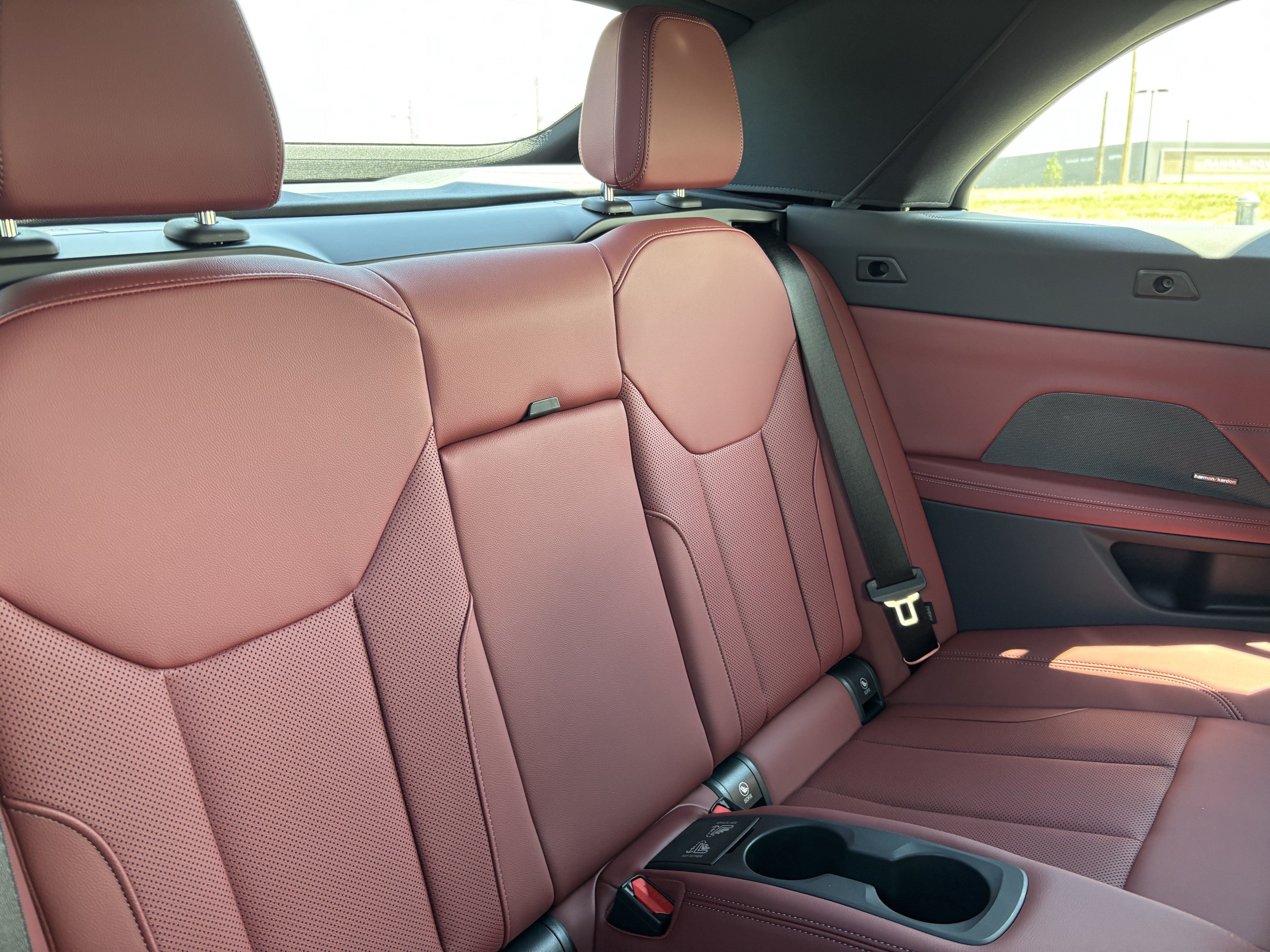 Certified 2026 BMW M440i Convertible RWD image 30