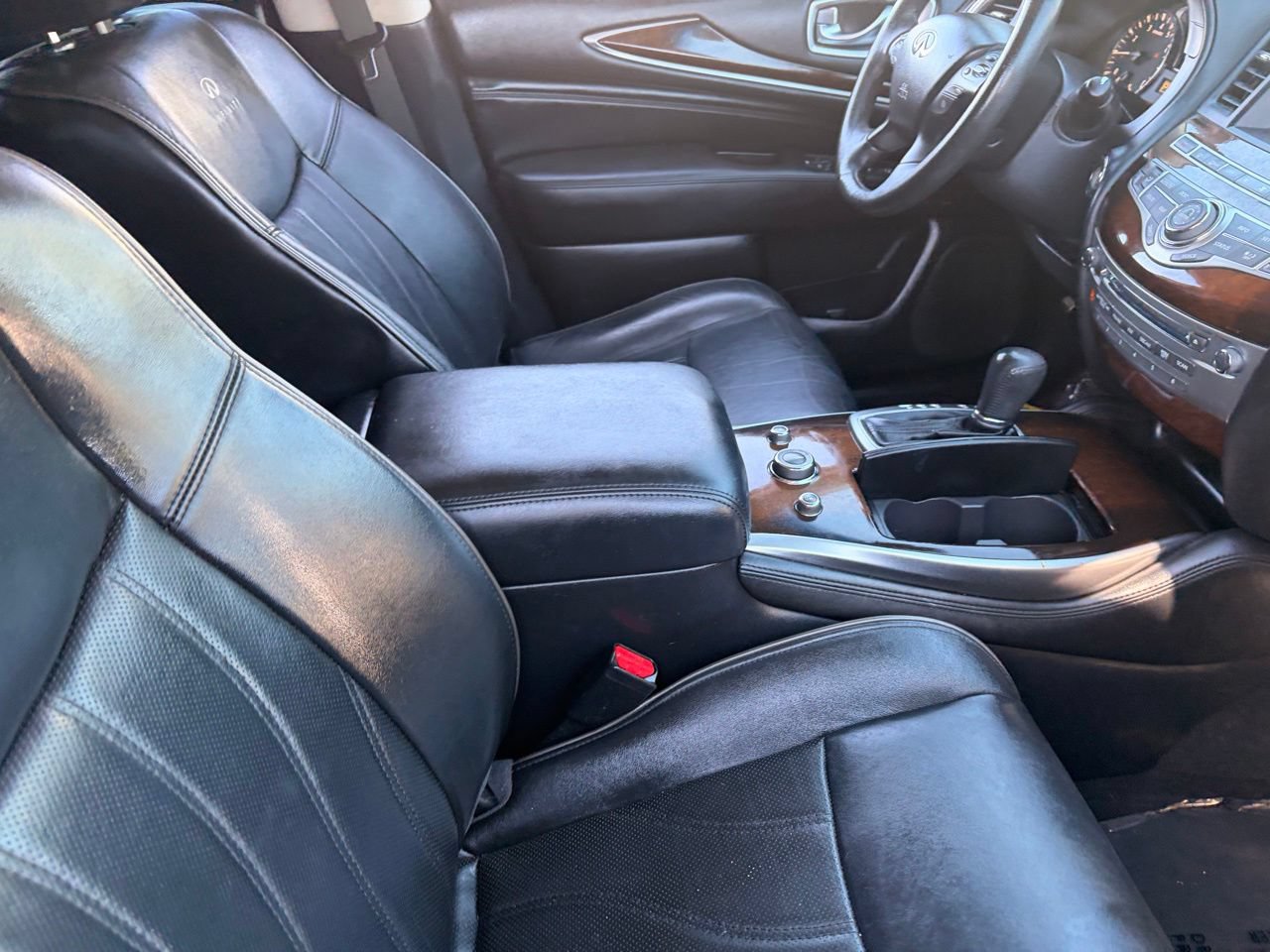 Used 2013 INFINITI JX35 FWD w/ Premium Pkg image 12