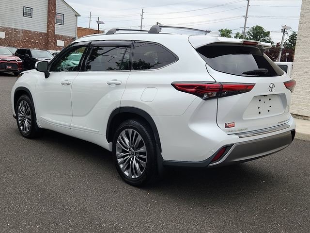 Used 2022 Toyota Highlander Platinum AWD/4WD image 5