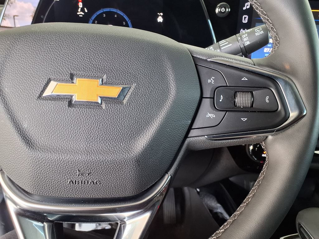 Used 2026 Chevrolet Trax LT w/ Driver Confidence Package FWD image 24