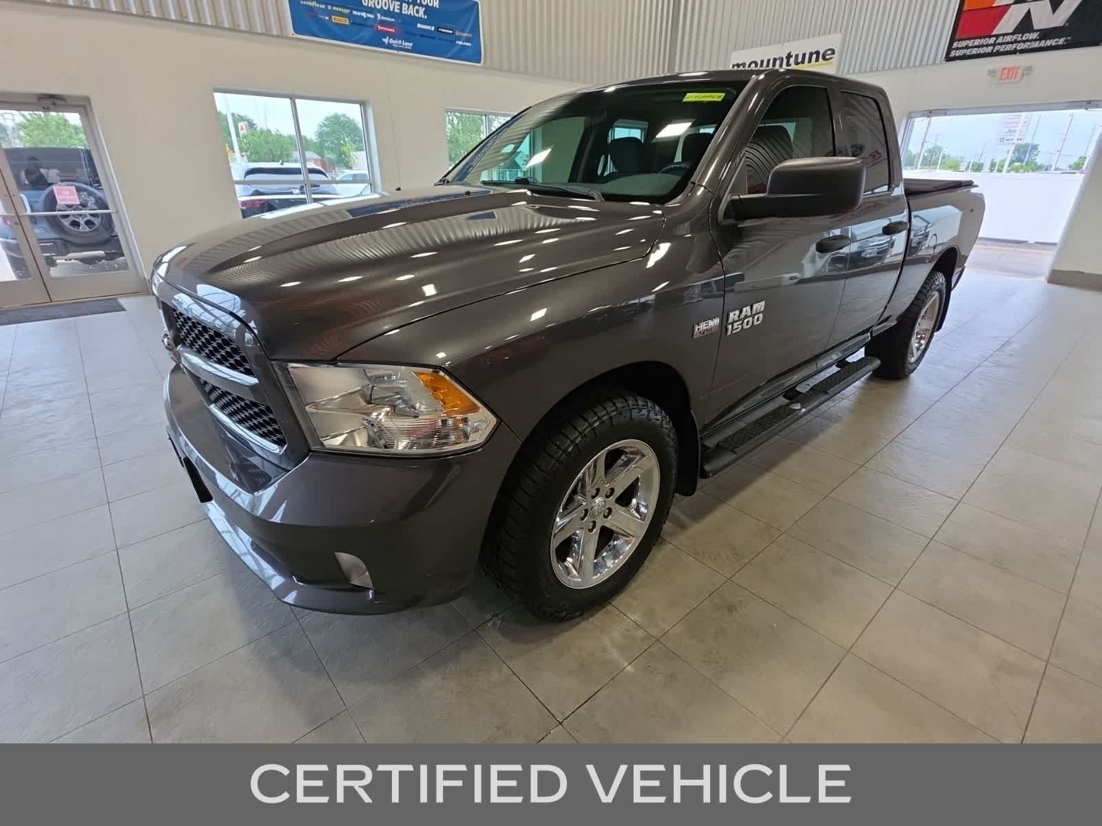 Used 2017 RAM 1500 Express AWD/4WD image 1