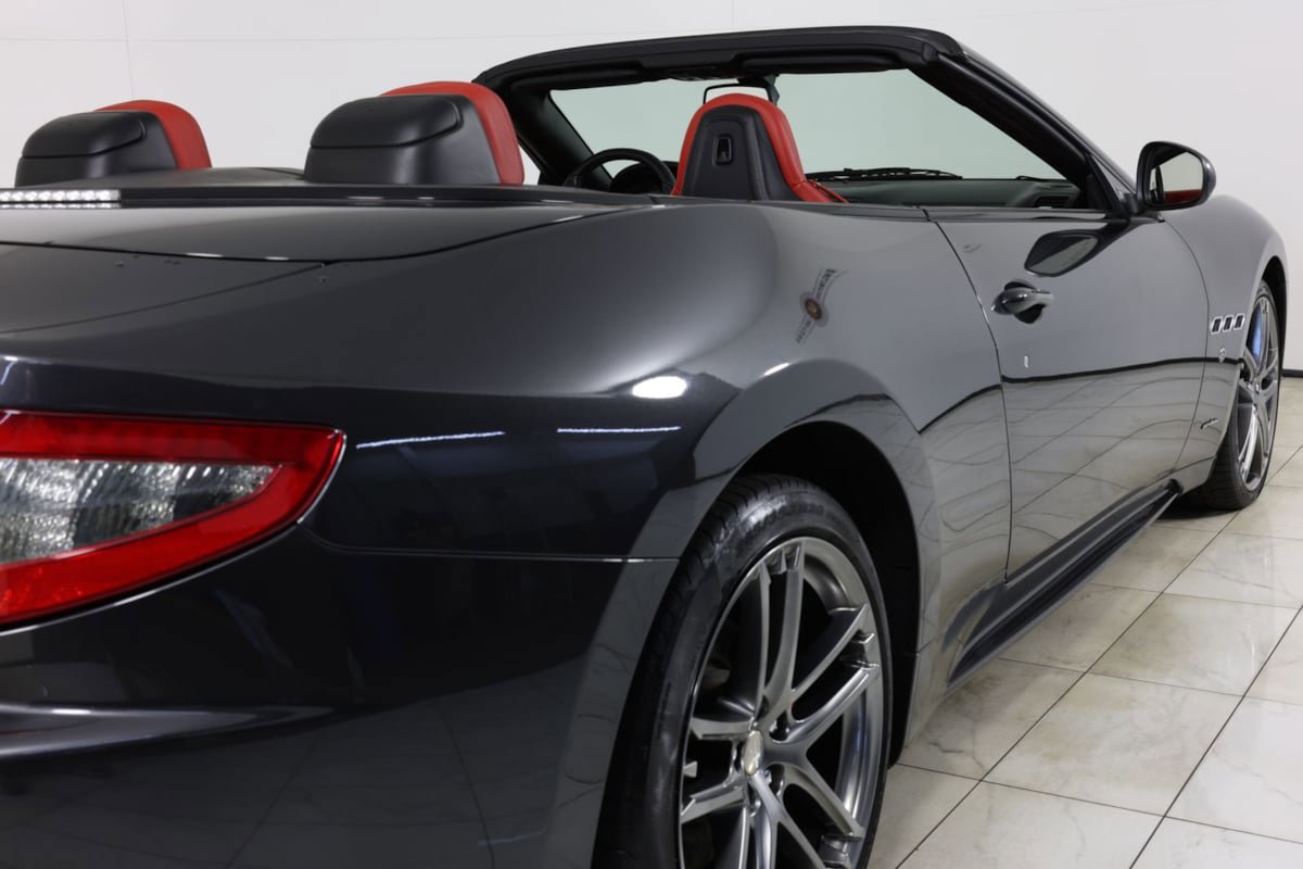Used 2017 Maserati GranTurismo Convertible RWD image 42