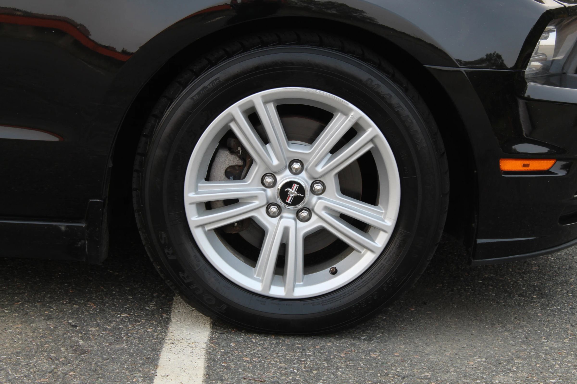 Used 2014 Ford Mustang V6 Coupe 2D image 25