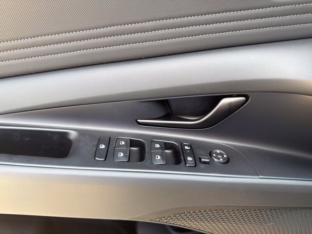 New 2026 Hyundai Elantra SEL Sport FWD image 17