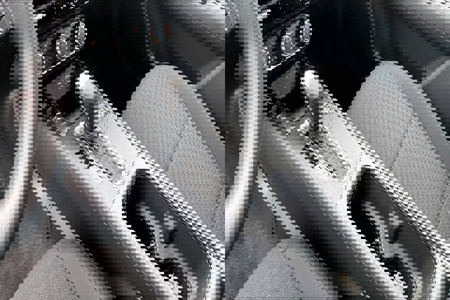 New 2026 Nissan Kicks S image 11