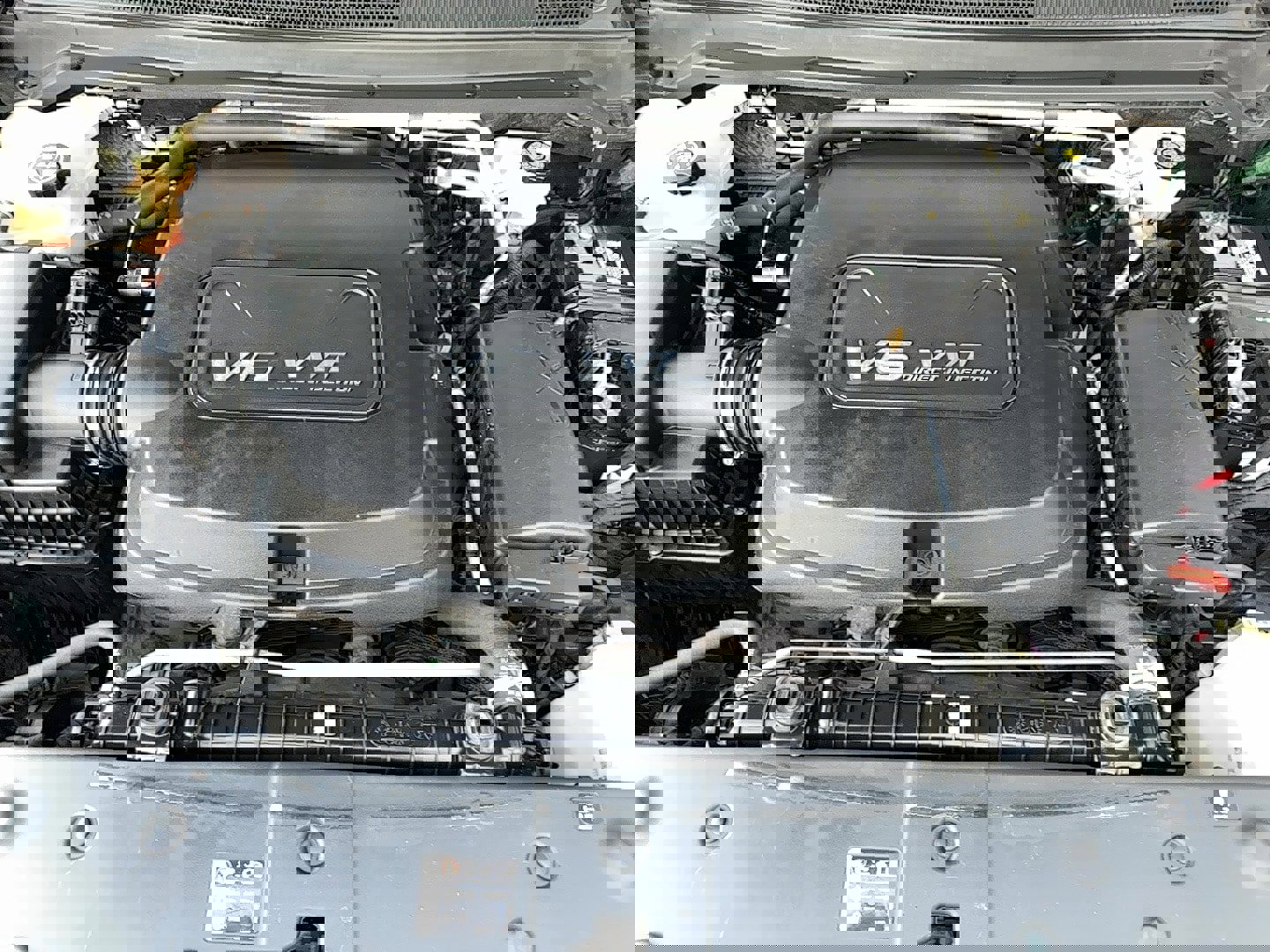 Used 2015 GMC Canyon SLE image 25