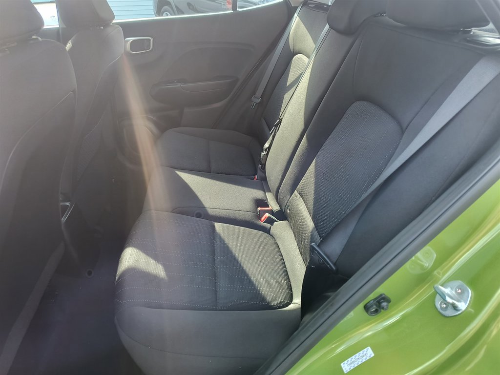 Used 2022 Hyundai Venue SE image 29