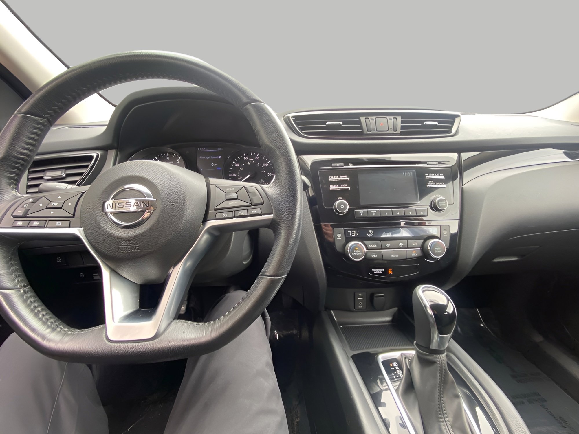 Used 2017 Nissan Rogue Sport SV w/ SV All-Weather Package AWD/4WD image 6