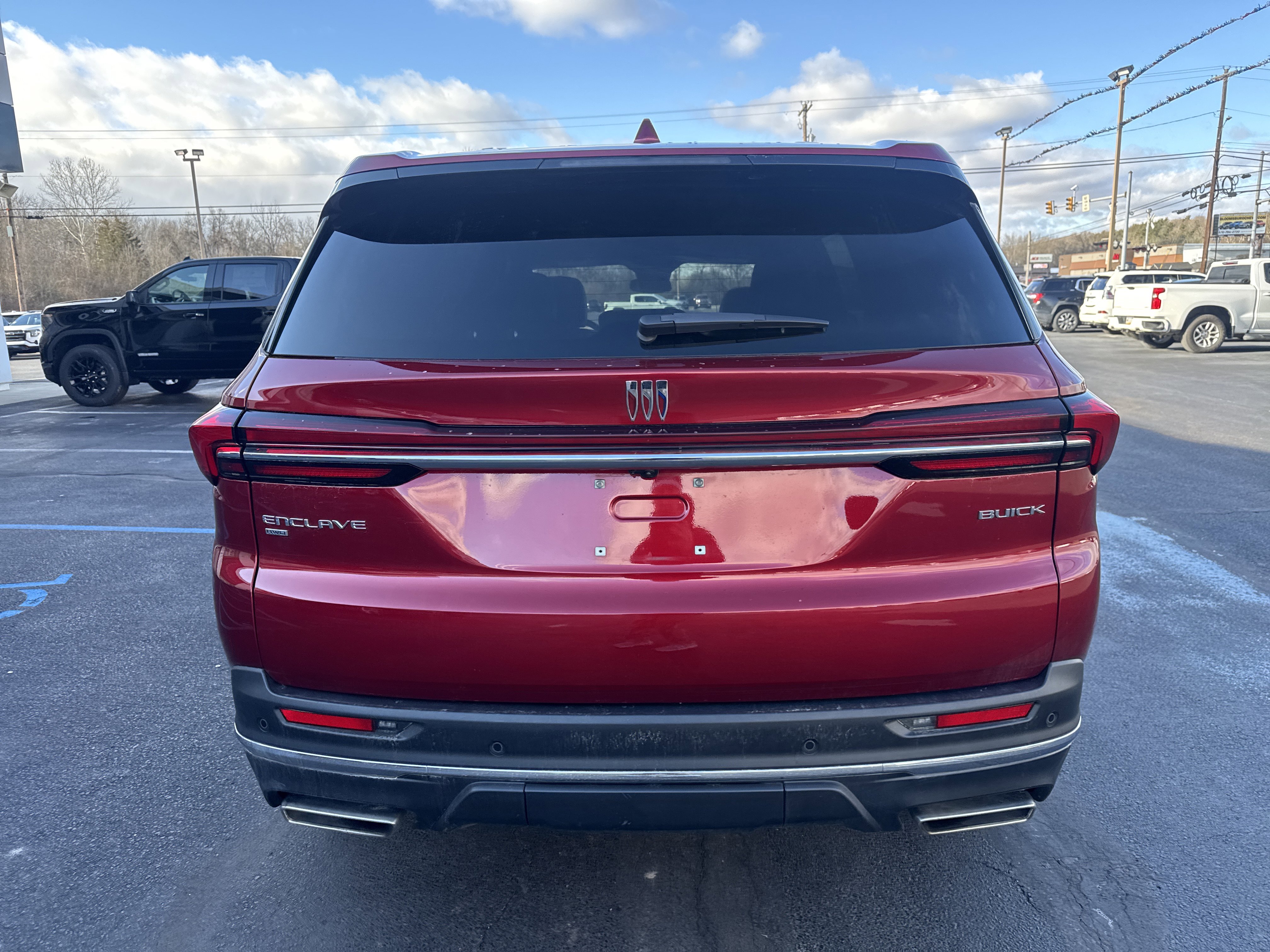 Used 2025 Buick Enclave Preferred video 4