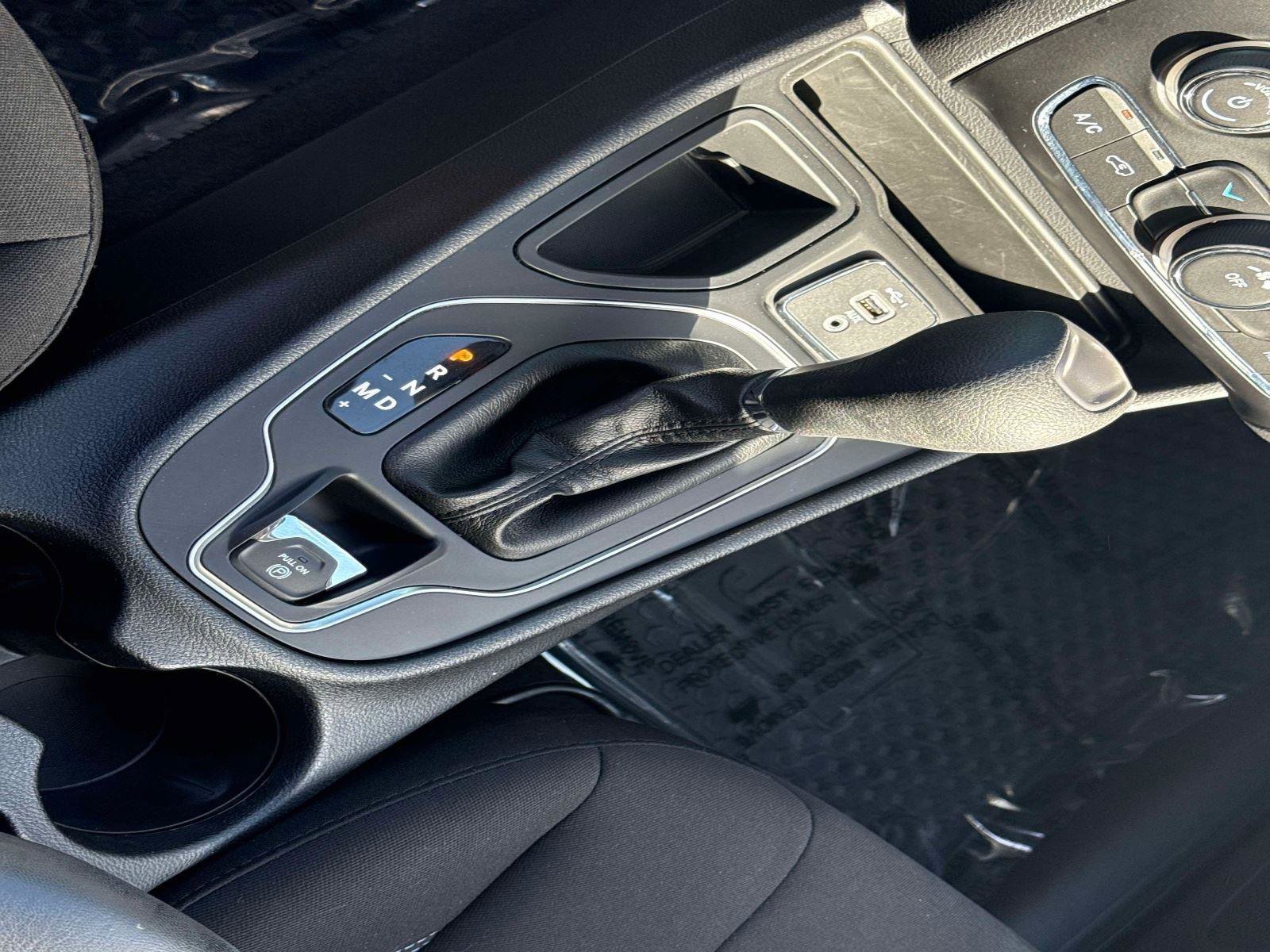 Used 2020 Jeep Cherokee Latitude w/ Cold Weather Group image 25