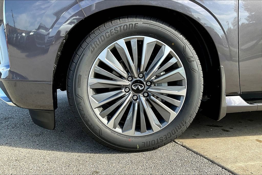 New 2026 INFINITI QX80 Luxe w/ Cargo Package image 12