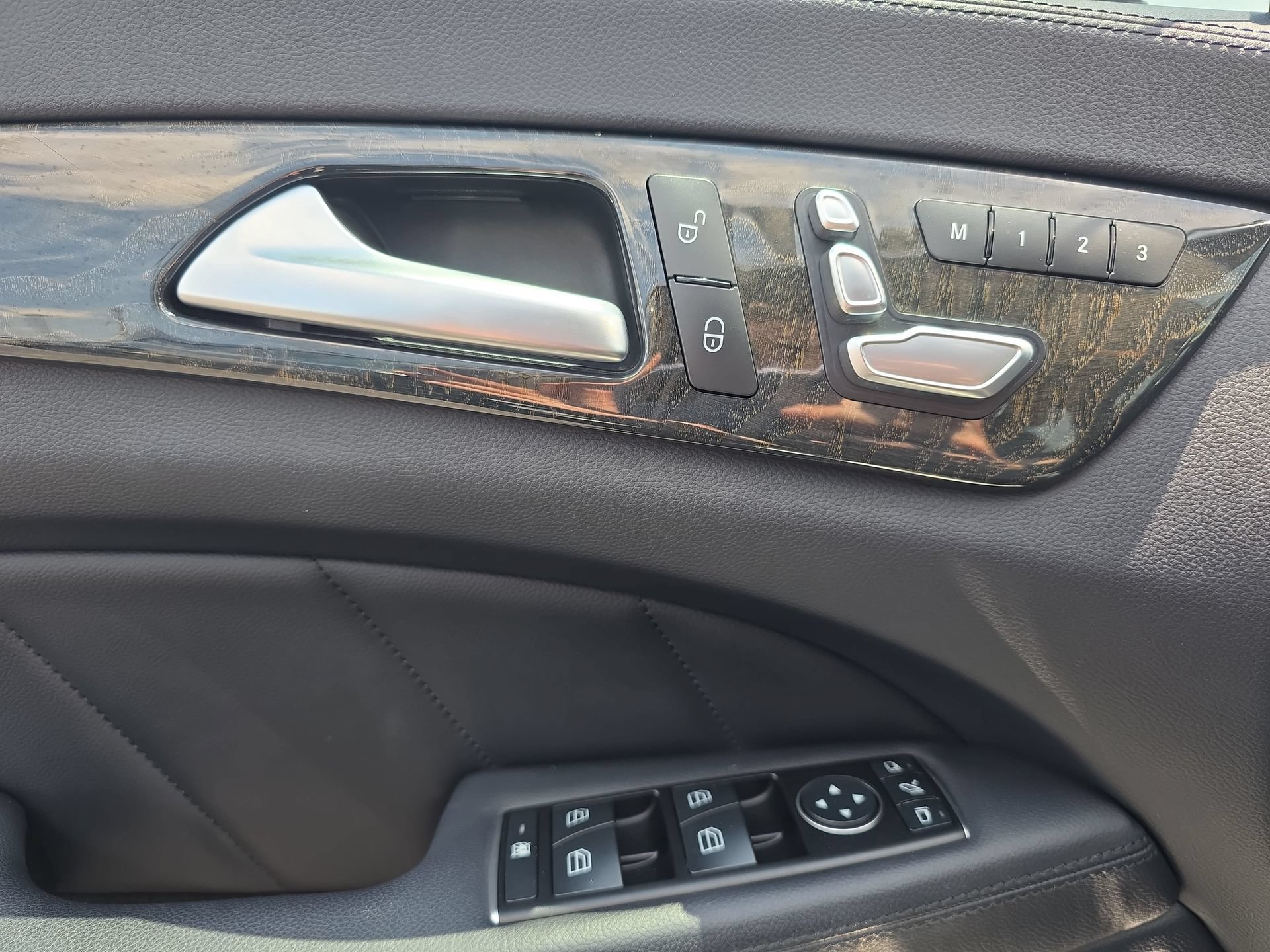 Used 2016 Mercedes-Benz CLS 400 image 27