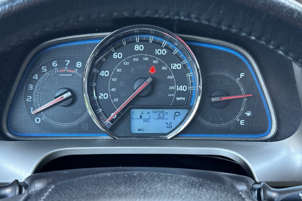 Used 2014 Toyota RAV4 Limited w/ Technology Package FWD image 24