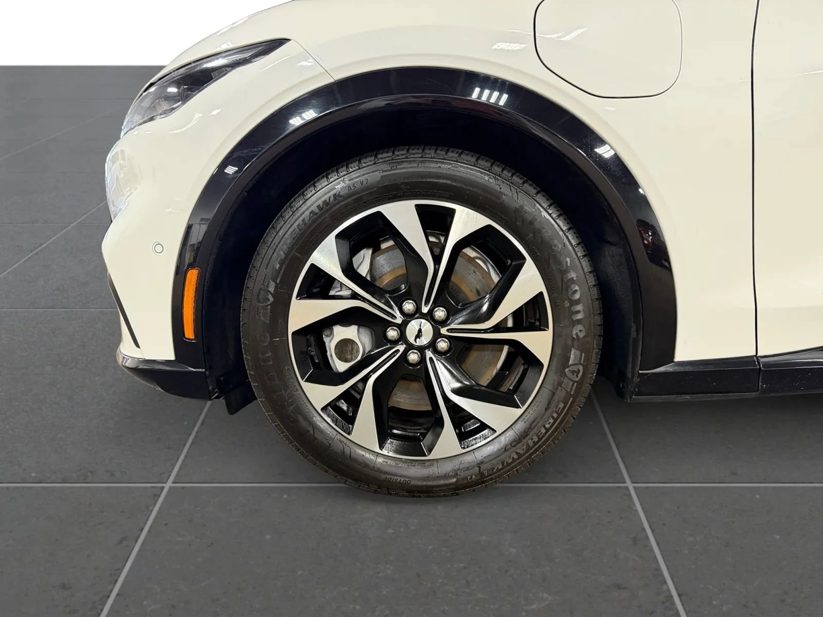 Used 2021 Ford Mustang Mach-E Premium image 14