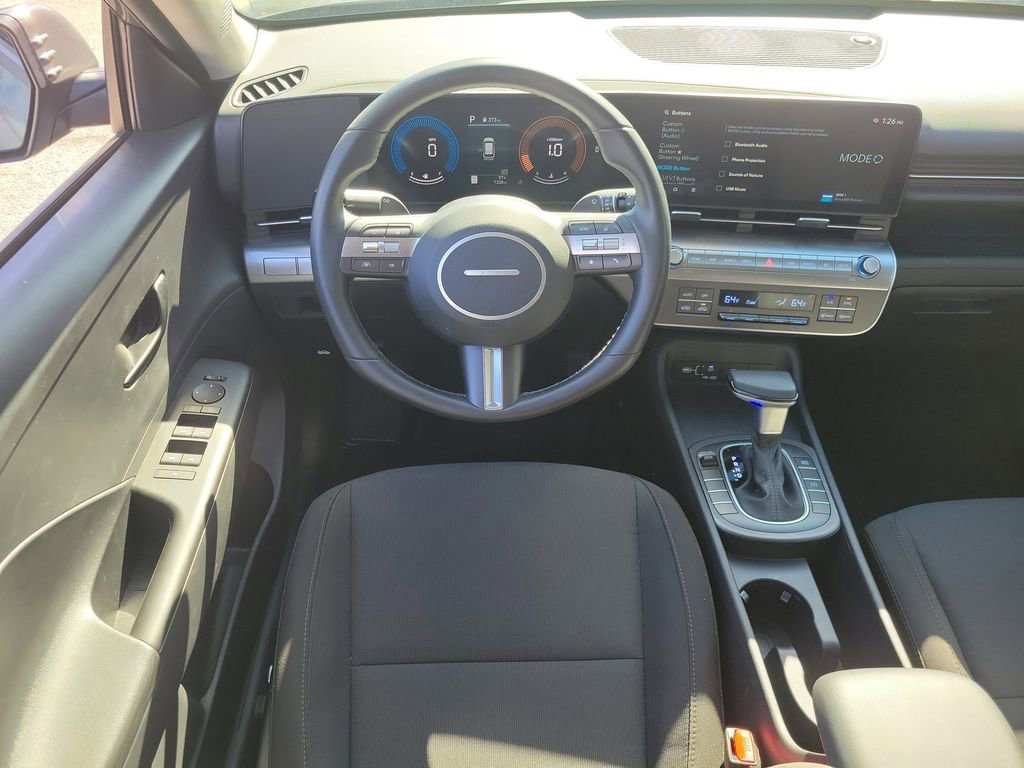 Used 2025 Hyundai Kona SEL image 14